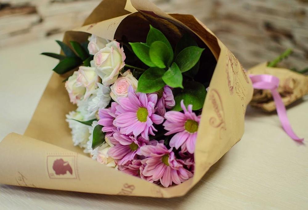 Букет цветов из: Розы и Хризантемы в Ростове