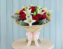 Букет цветов из:  Лилии и Розы в Ростове