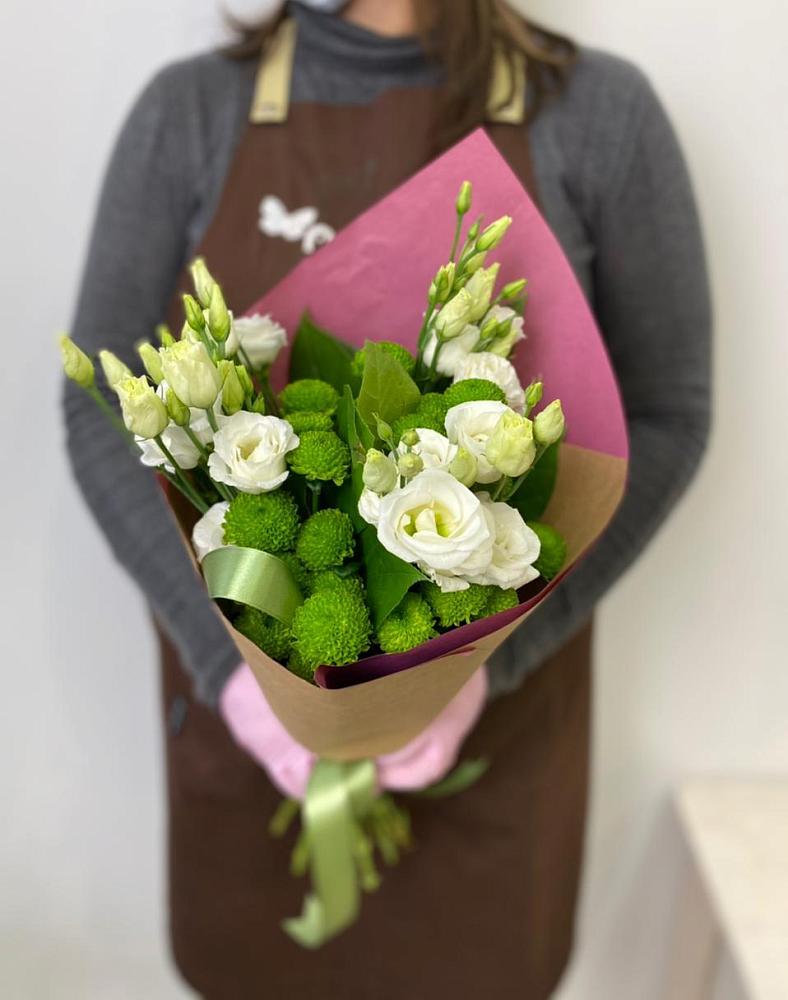 Букет цветов из: Хризантемы и Лизиантусы в Ростове