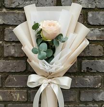 Букет цветов из:  Розы в Ростове
