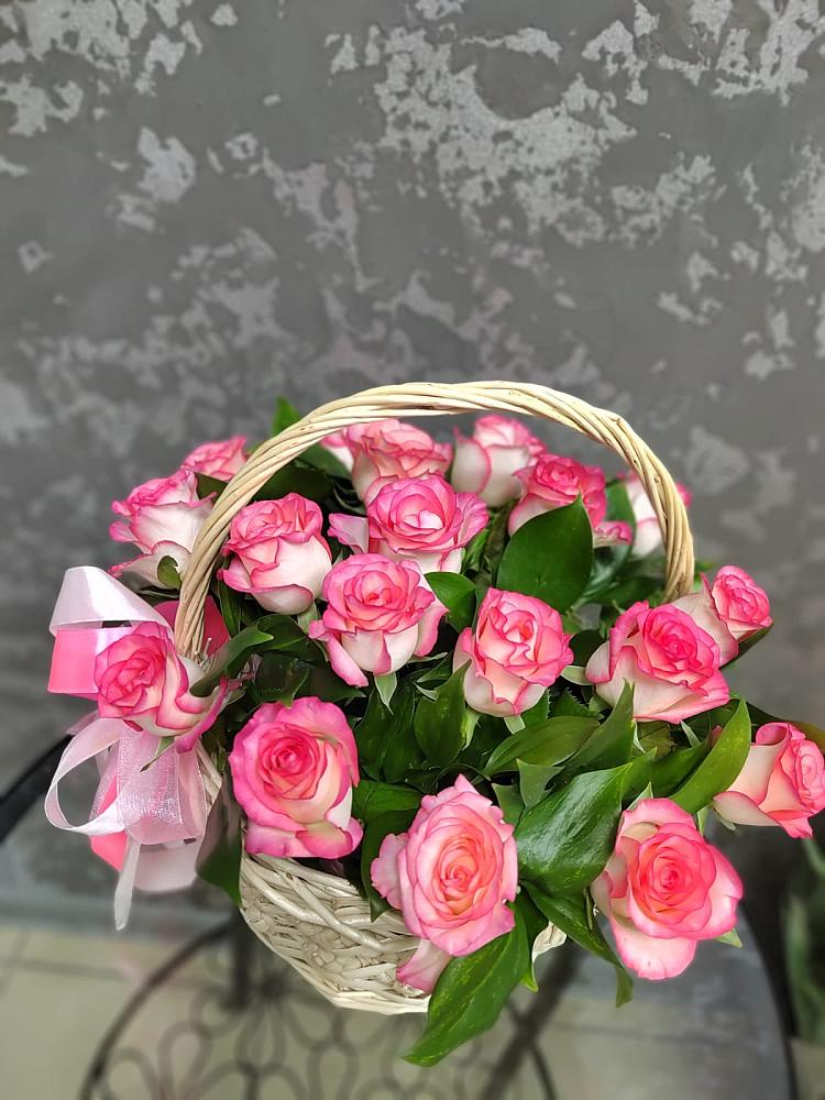 Цветочная композиция из Розы в корзине в Ростове