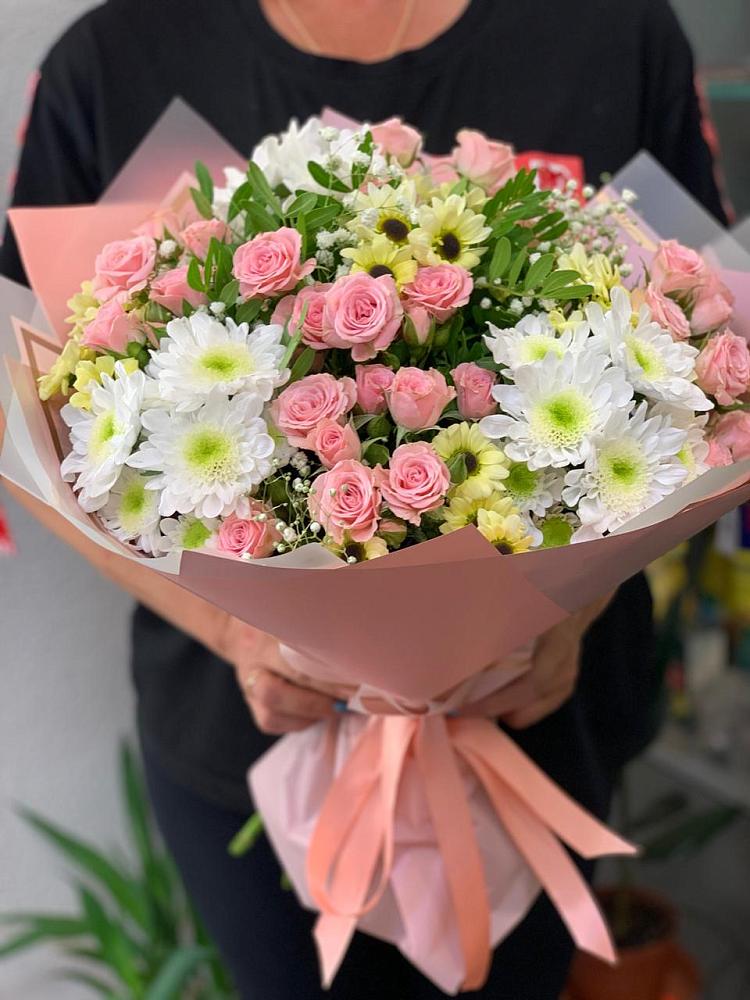 Букет цветов из: Розы и Хризантемы в Ростове