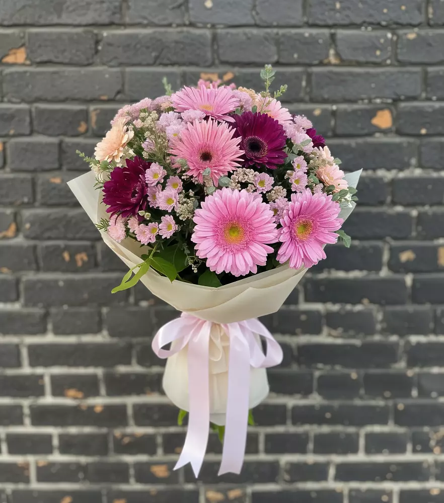Букет цветов из: Герберы и Хризантемы в Ростове