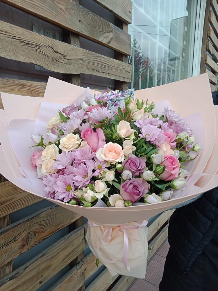 Букет цветов из: Розы и Хризантемы в Ростове