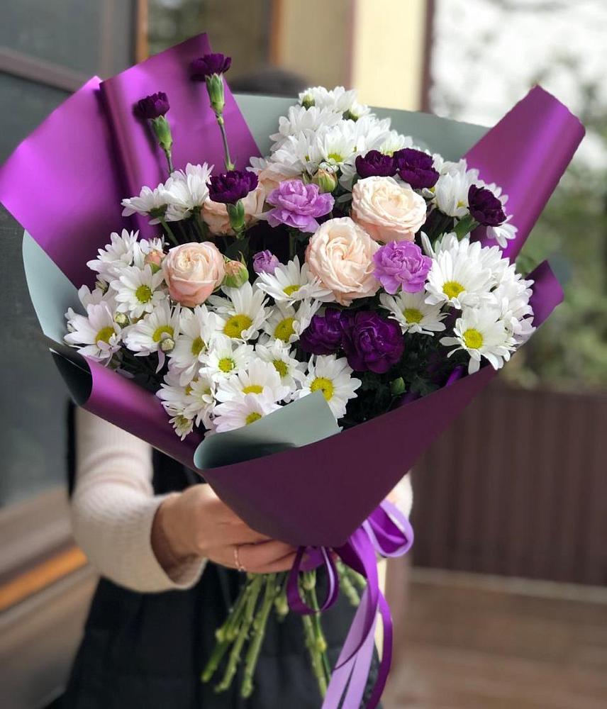 Букет цветов из: Хризантемы, Гвоздики и Розы в Ростове