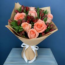Букет цветов из:  Розы и Альстромерии в Ростове