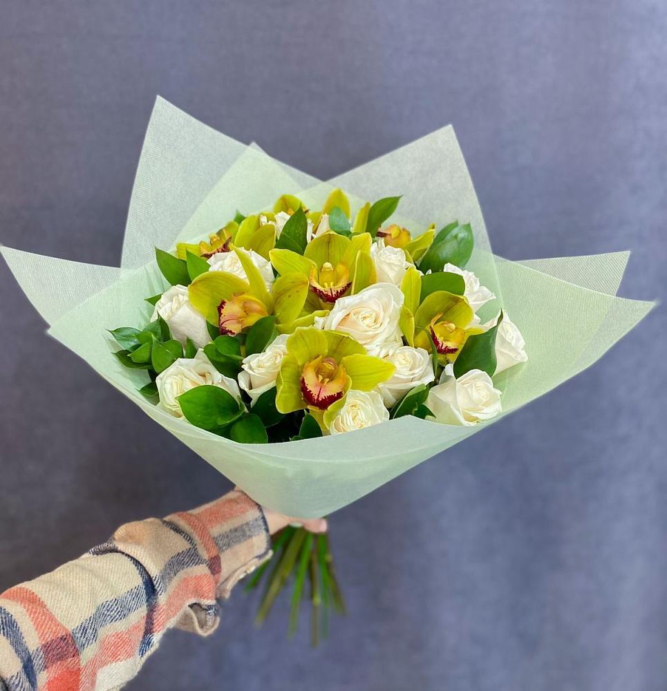 Букет цветов из: Орхидеи и Розы в Ростове