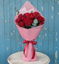 Букет цветов из:  Розы в Ростове
