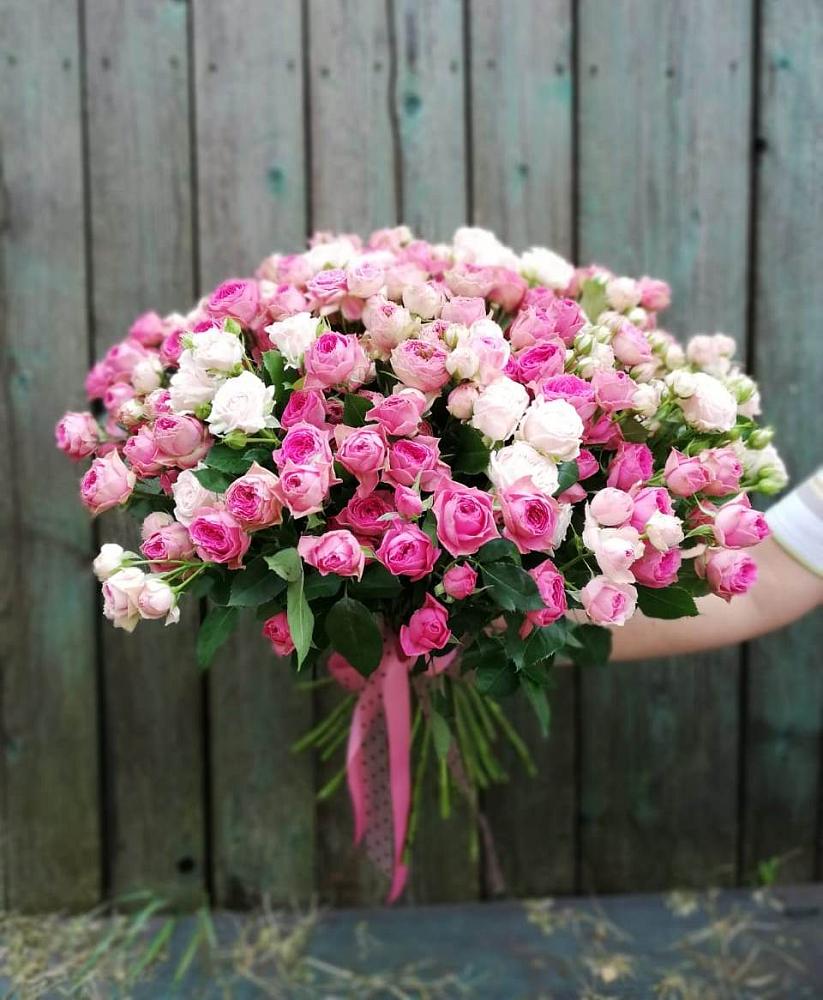 Букет Розовые кустовые розы Натали и Лав Лидия в Ростове