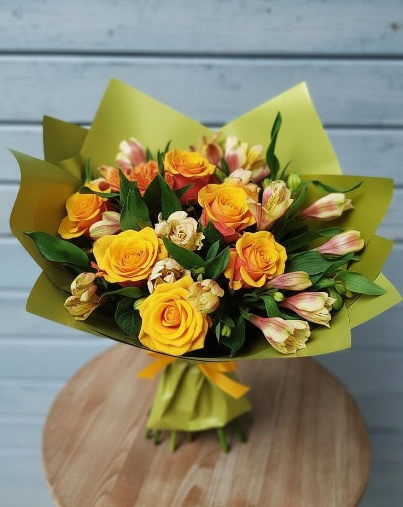 Букет цветов из: Альстромерии и Розы в Ростове