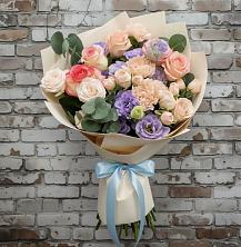 Букет Феерия в Ростове Букет цветов из:  Розы, Лизиантусы и Гвоздики в Ростове